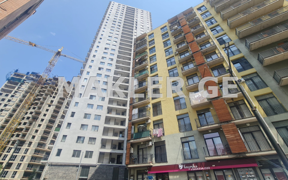  Продается 4 комнатная  Квартира в Ортачале  на ул. Артура Лаиста 