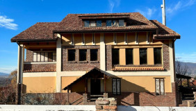 Satılık 600 m²  Villa in Saguramo