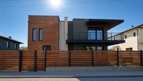 For Sale 283 m² space Private House in Tsavkisi