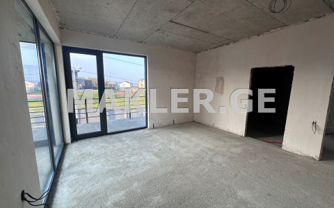  出售 283 m² space 私人+独立屋 in Tsavkisi