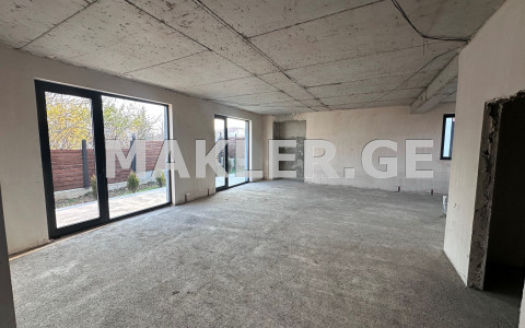  出售 283 m² space 私人+独立屋 in Tsavkisi