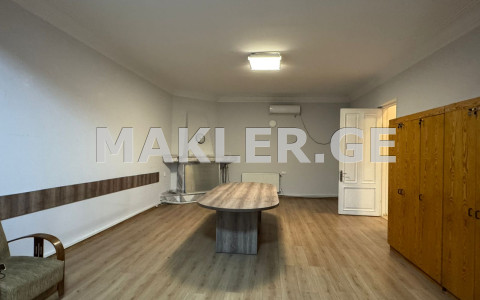  Сдаётся 300 m² площадь Офис в Ваке  на ул. Мцкета 