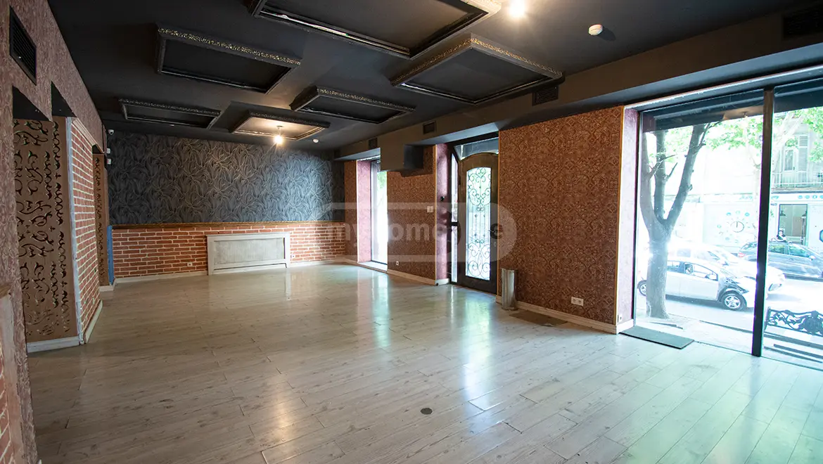 Сдаётся 158 m² площадь Офис в Ваке