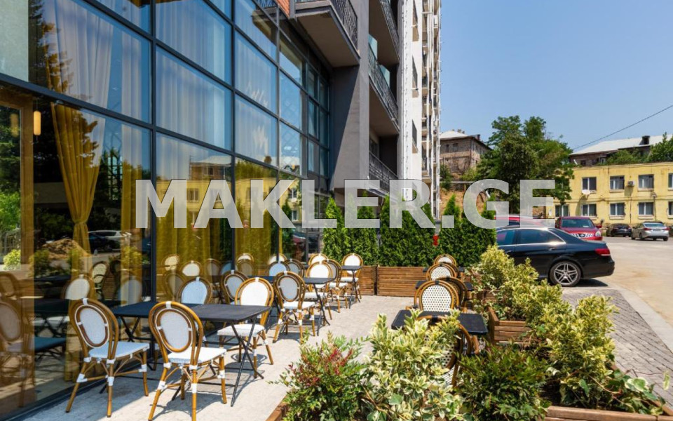  იყიდება ქირავდება 4635 m² ფართობის კომერციული ფართი კრწანისში  ბ. კალანდაძის ქუჩაზე 