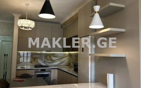  ქირავდება 3 ოთახიანი  ბინა საბურთალოზე  თამარაშვილის ქუჩაზე 