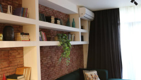 For Rent 4 room  Apartment near the Lisi lake