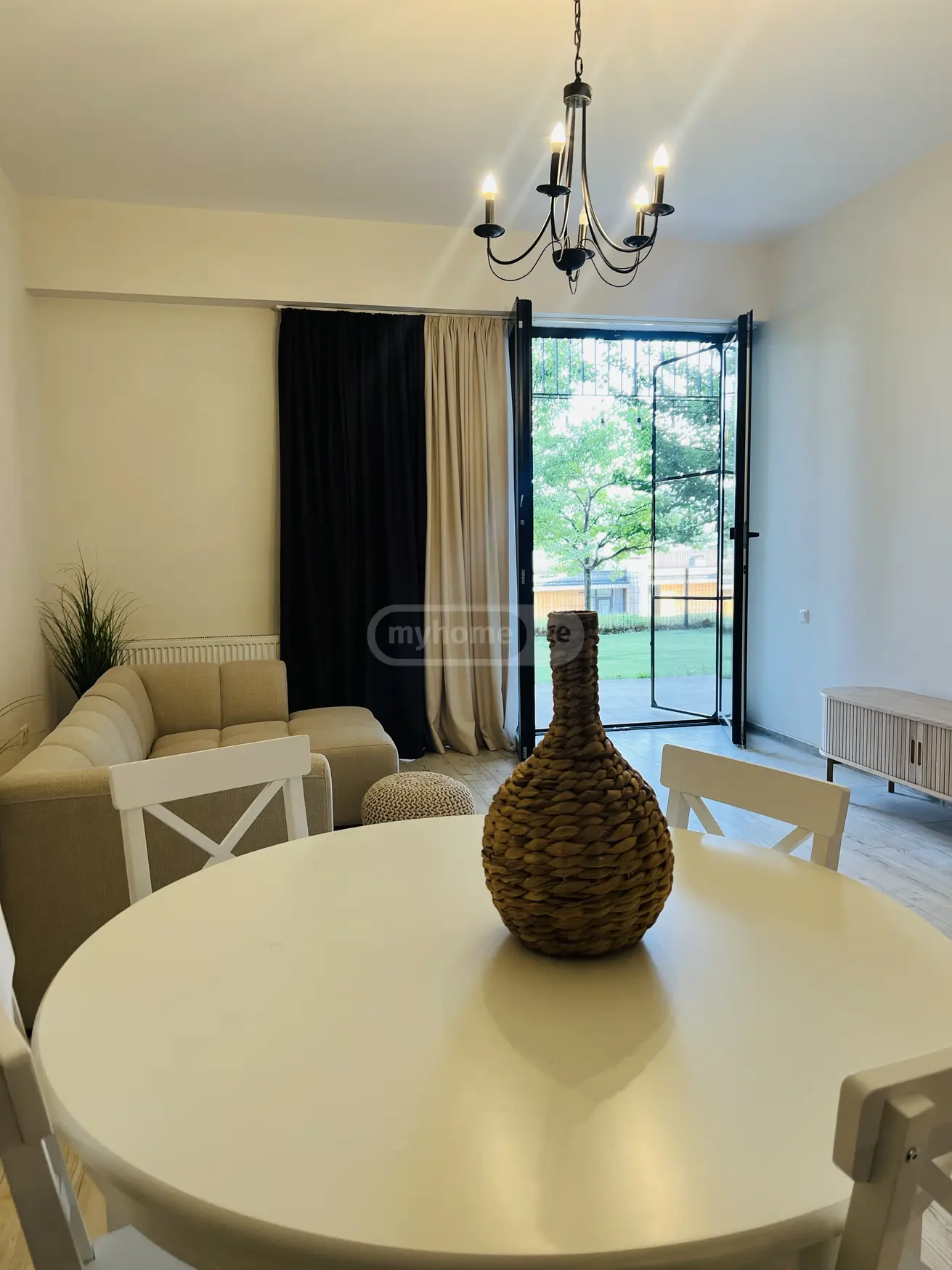 For Rent 3 room  Apartment near the Lisi lake