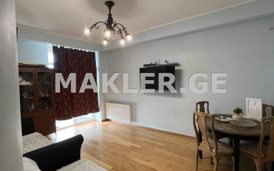  Продается 3 комнатная  Квартира в Сабуртало  на ул. С. Цинцадзе 