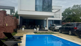 For Rent 460 m² space Private House in Tabakhmela