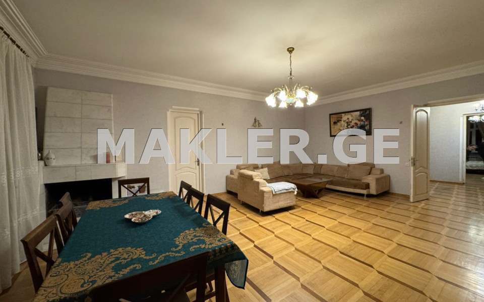  For Sale 5 room  Apartment in Saburtalo dist.  in Gazapxuli st. 