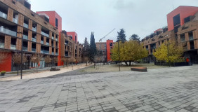 Продается 2 комнатная  Квартира в Авлабари