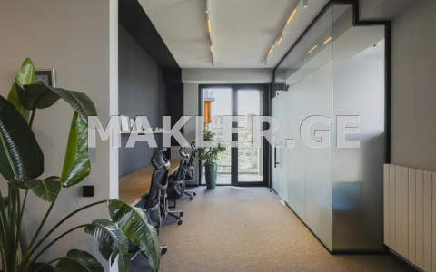  For Sale 4 room  Apartment in Vake dist.  Zurab Avalishvili Street 