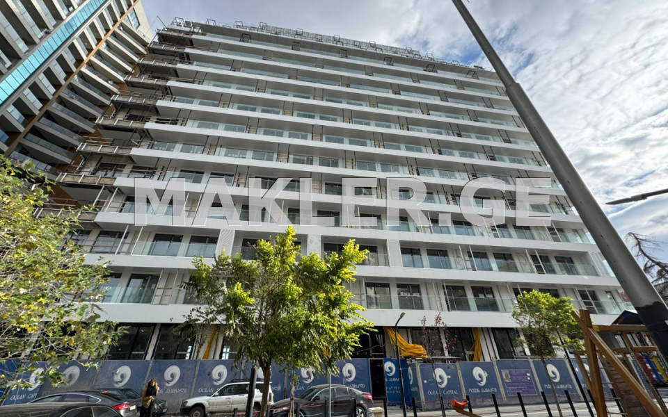  Продается 4 комнатная  Квартира в Ваке  на пр. И. Чавчавадзе 
