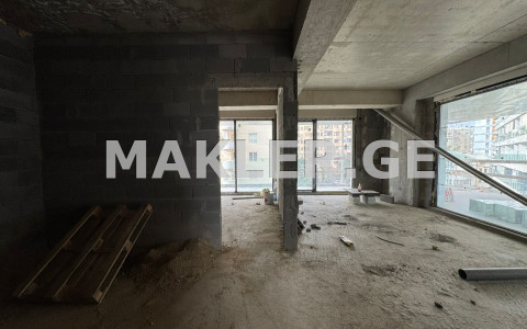  იყიდება 4 ოთახიანი  ბინა ვაკეში  ი. ჭავჭავაძის გამზ. 