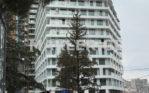  Продается 4 комнатная  Квартира в Ваке  на пр. И. Чавчавадзе 