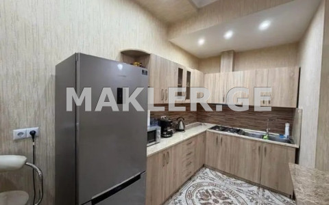  Продается 3 комнатная  Квартира в Сабуртало  на ул. Ана Политковская 