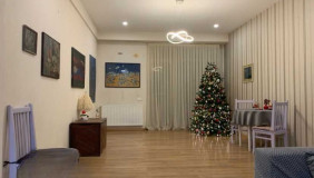 იყიდება 4 ოთახიანი  ბინა საბურთალოზე