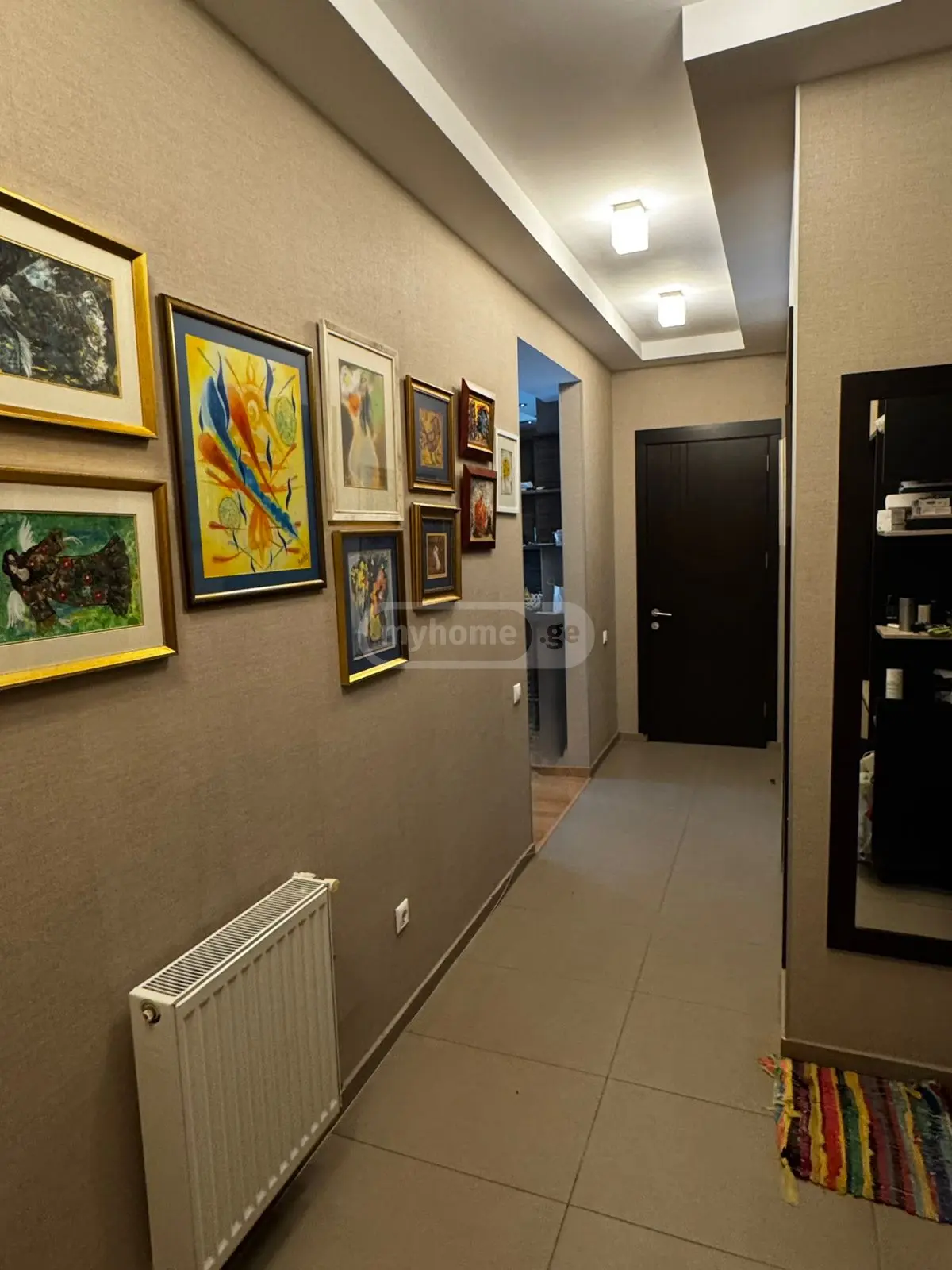 იყიდება 3 ოთახიანი  ბინა ნუცუბიძის პლატოზე