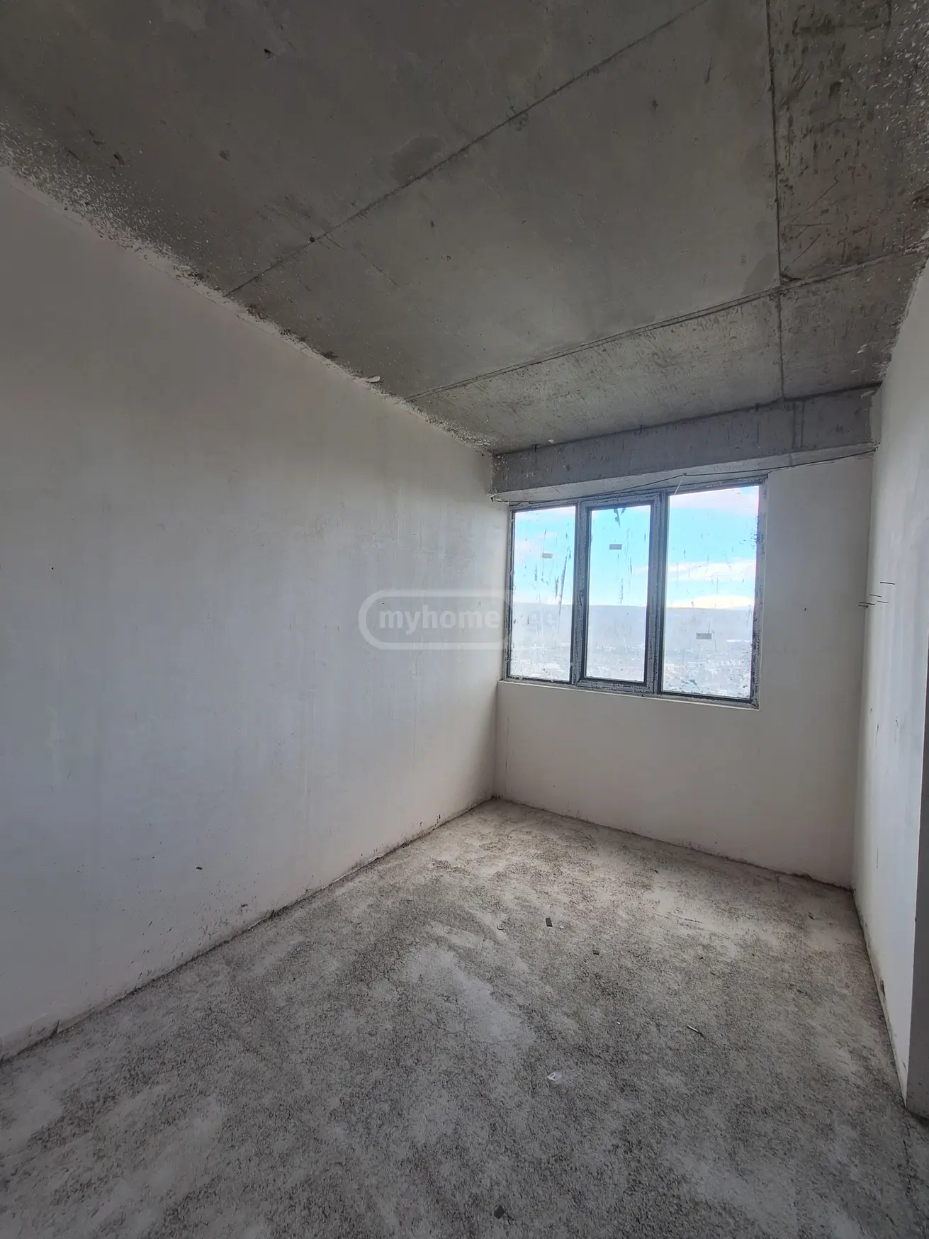 Продается 2 комнатная  Квартира в Сабуртало