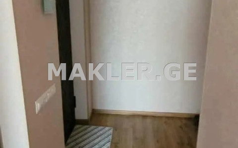  Сдаётся 3 комнатная  Квартира в Сабуртало  на ул. Университетская 