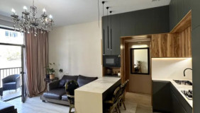 Продается 3 комнатная  Квартира на Озеро Лиси