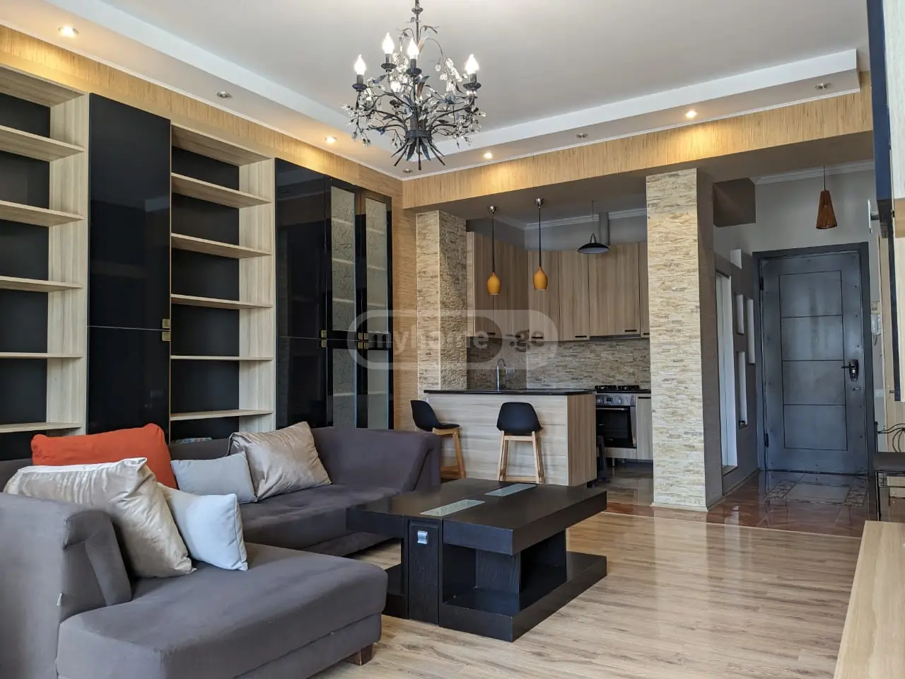 Продается 3 комнатная  Квартира в ТЭВЗ