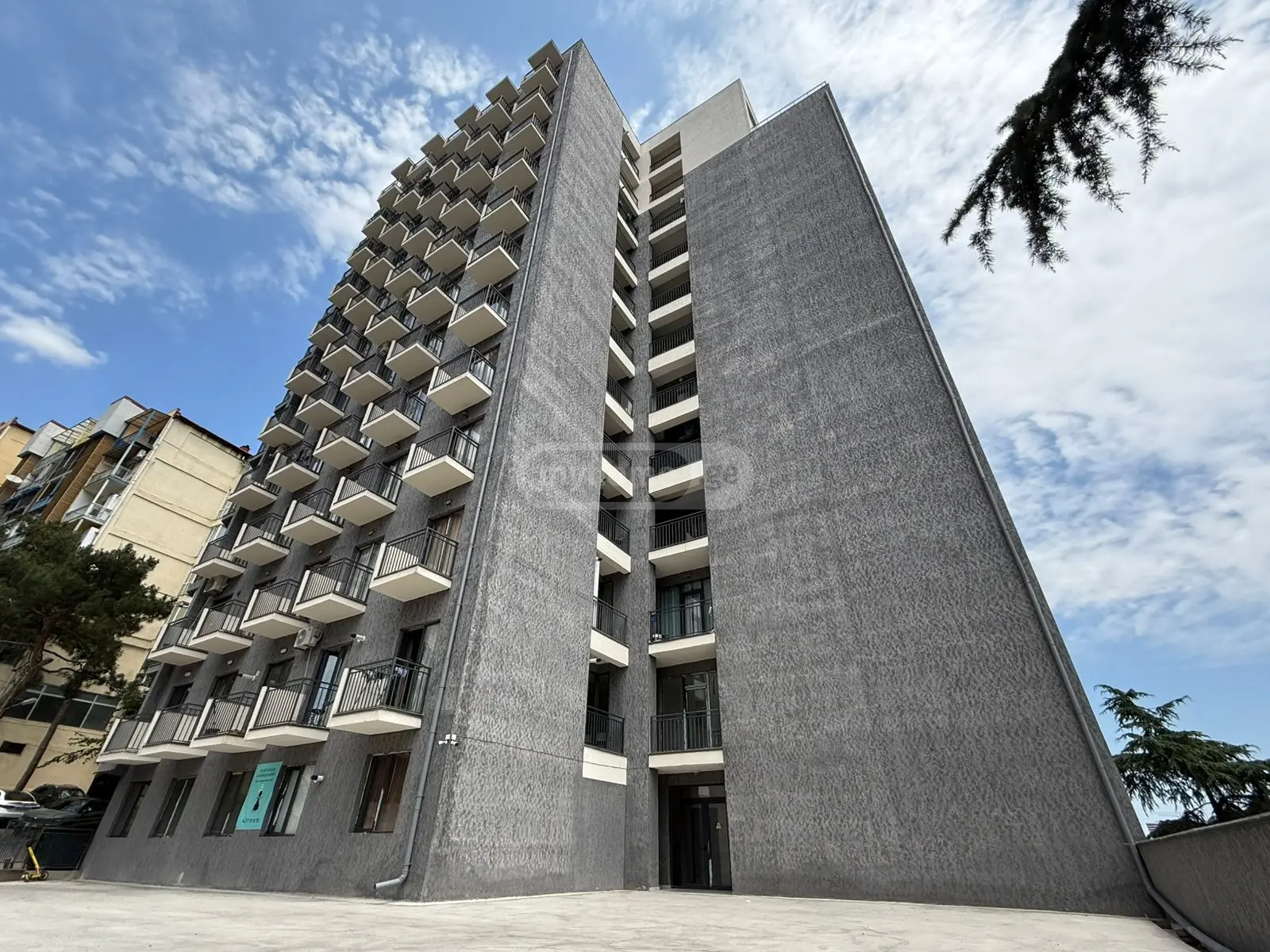 For Sale or For Rent 3 room  Apartment in Saburtalo dist.