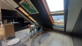 იყიდება 2 ოთახიანი  ბინა ავლაბარში