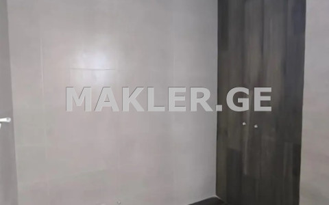  Продается 3 комнатная  Квартира на Озере Лиси  Улица Авто Варази 