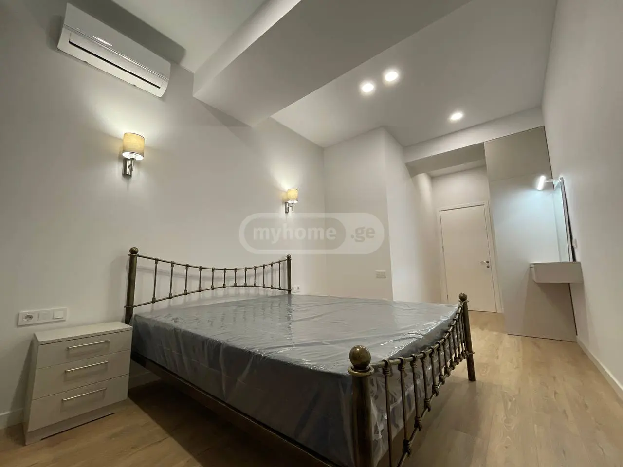  For Rent 2 room  Apartment in Vake dist.  in Mtskheta st. 