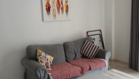 იყიდება 2 ოთახიანი  ბინა საბურთალოზე