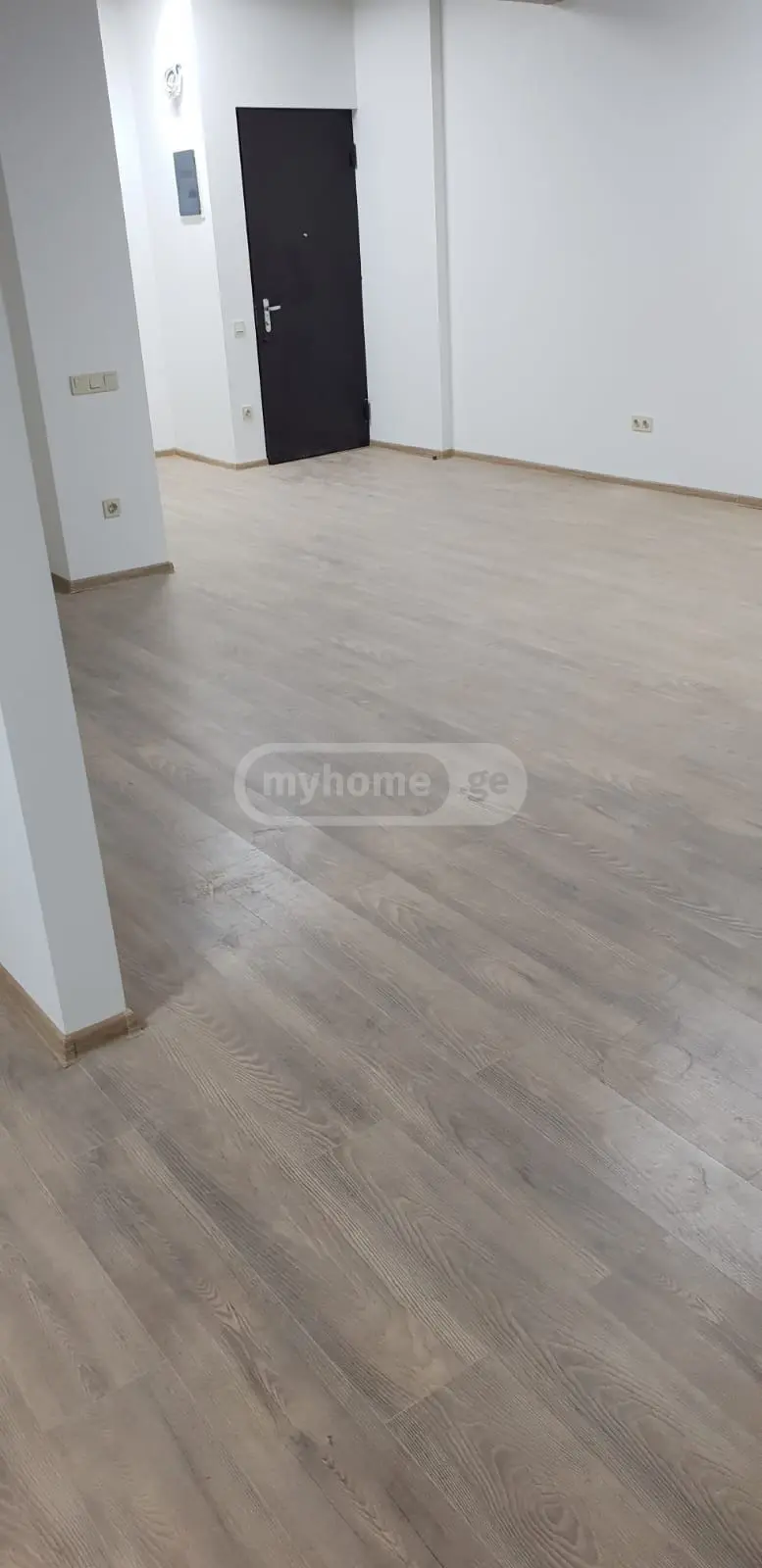  For Rent 4 room  Apartment in Saburtalo dist.  in Kavtaradze st. 