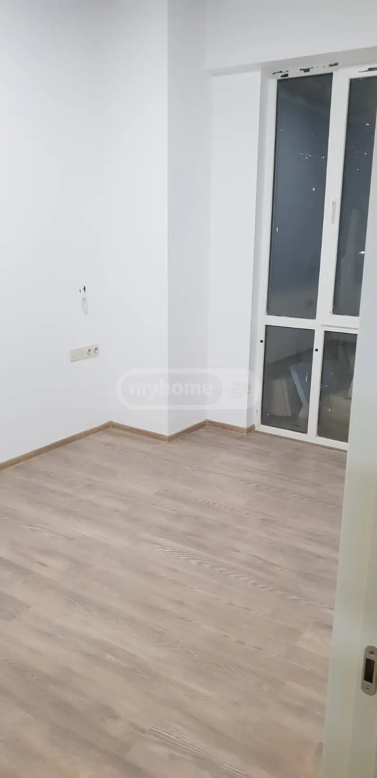  For Rent 4 room  Apartment in Saburtalo dist.  in Kavtaradze st. 
