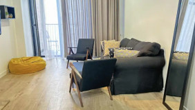 იყიდება 2 ოთახიანი  ბინა ისანში