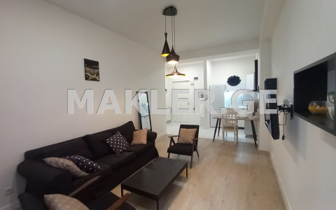  For Sale 2 room  Apartment in Isani dist.  in Richard Holbrooki st. 