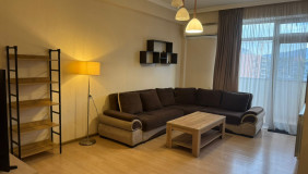 ქირავდება 3 ოთახიანი  ბინა საბურთალოზე