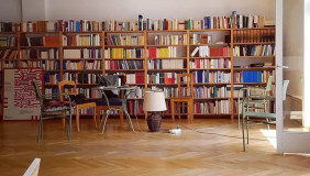 For Sale 7 room  Apartment in Vake dist.