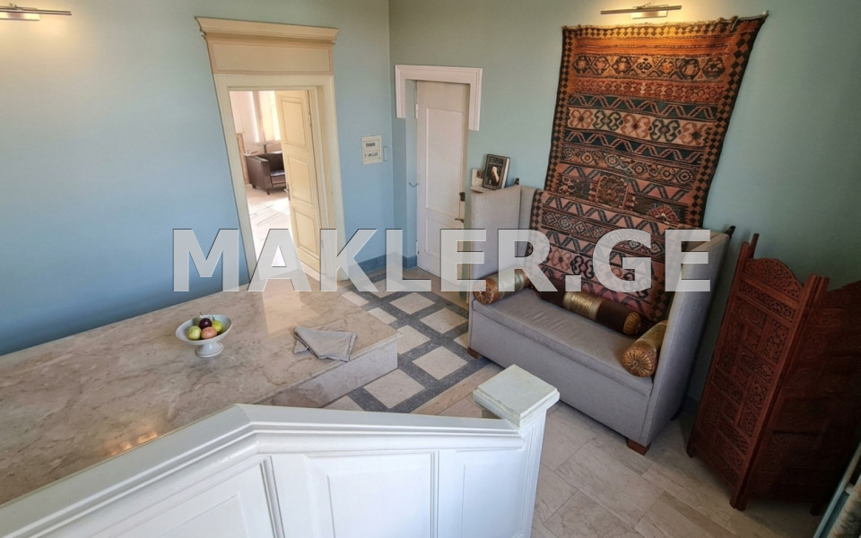  For Sale 4 room  Apartment in Chugureti dist.  in D. Uznadze st. 