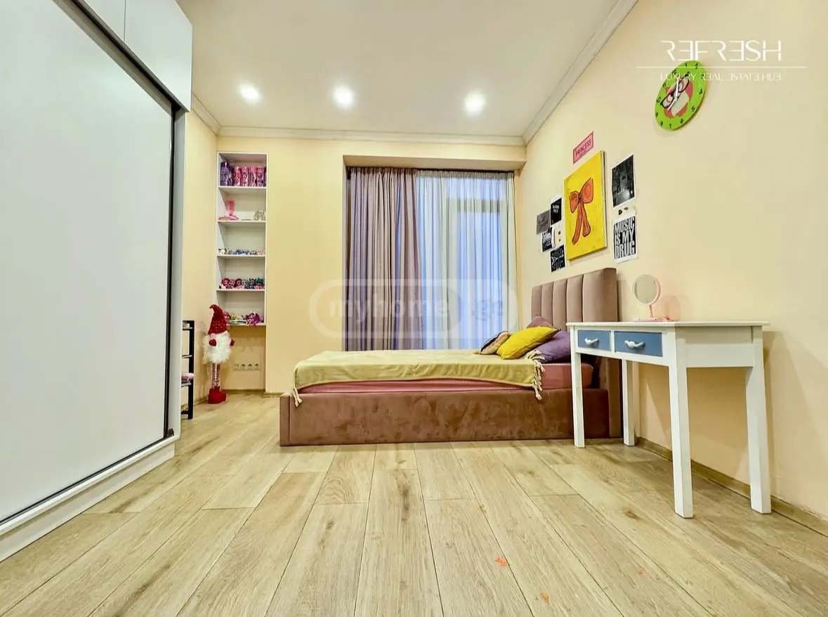  იყიდება 5 ოთახიანი  ბინა საბურთალოზე  ბოჭორიშვილის ქუჩაზე 