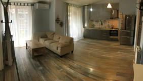 იყიდება 2 ოთახიანი  ბინა საბურთალოზე