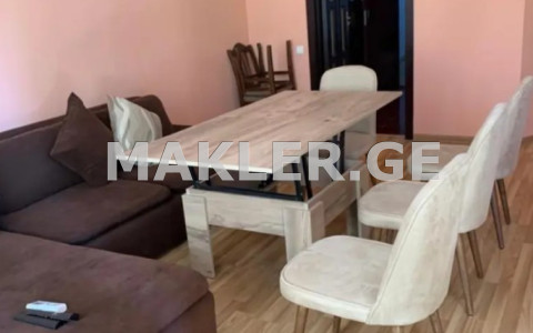  Продается 2 комнатная  Квартира в Сабуртало  на пр. Важа-Пшавела 