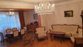 იყიდება 4 ოთახიანი  ბინა ნუცუბიძის პლატოზე