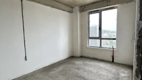 იყიდება 3 ოთახიანი  ბინა საბურთალოზე