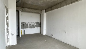 იყიდება 2 ოთახიანი  ბინა საბურთალოზე