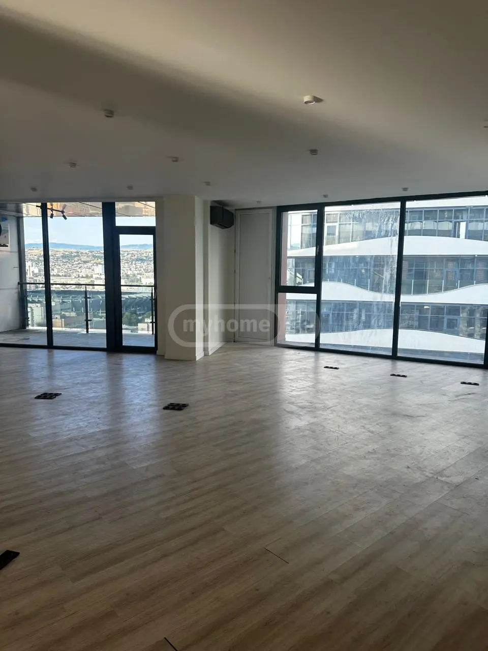For Rent 140 m² space Commercial space in Saburtalo dist.