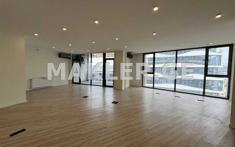  Сдаётся 137 m² площадь Офис в Сабуртало  на ул. М.Алексидзе 