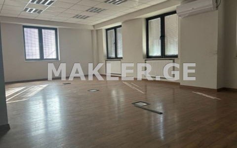  ქირავდება 276 m² ფართობის ოფისი საბურთალოზე  ს.ჩიქოვანის ქუჩაზე 