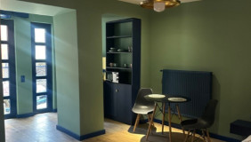 Продается 2 комнатная  Квартира в Сололаки (Старый Тбилиси)