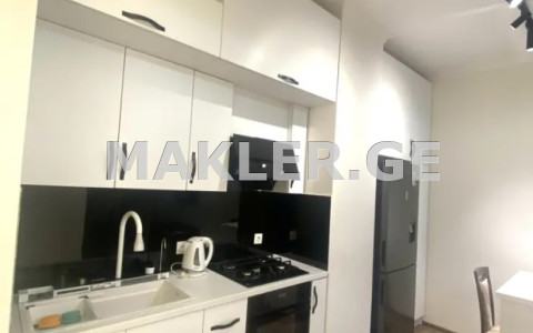  იყიდება 3 ოთახიანი  ბინა საბურთალოზე  მინდელის ქუჩაზე 