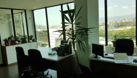 Kiralık 340 m²  Büro & Ofis in Saburtalo dist.